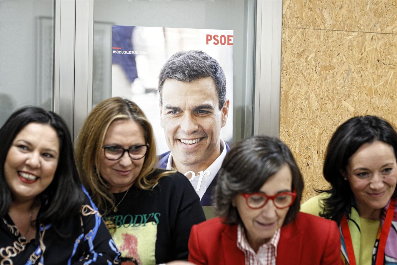 La noche de las elecciones generales en Córdoba para el PSOE, en imágenes