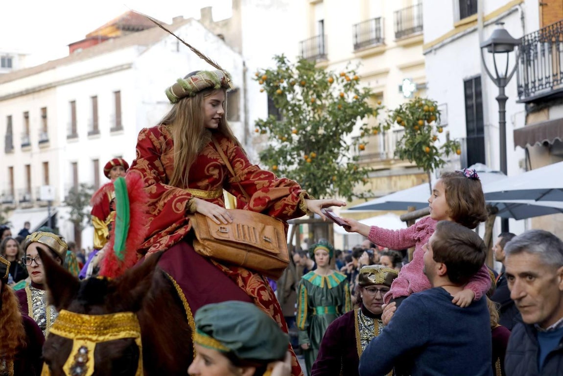 El desfile de la Cartera Real por la calles de Córdoba, en imágenes