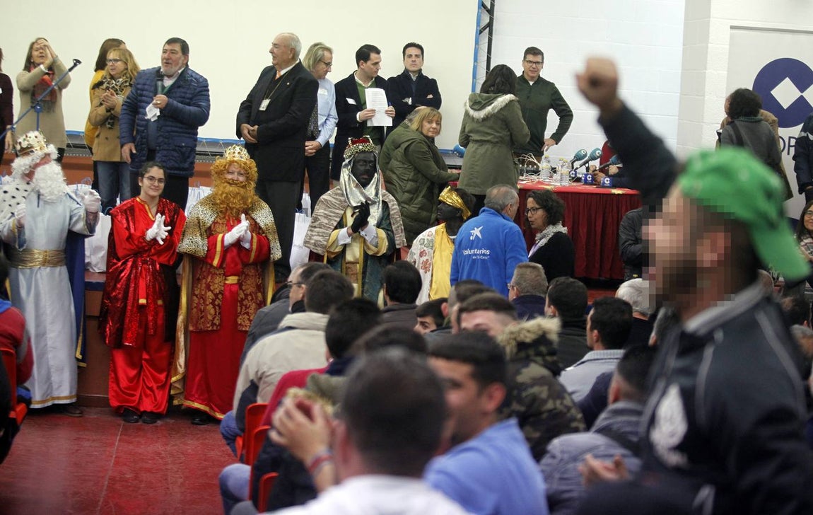 En imágenes, visita de los Reyes Magos al centro penitenciario Sevilla I
