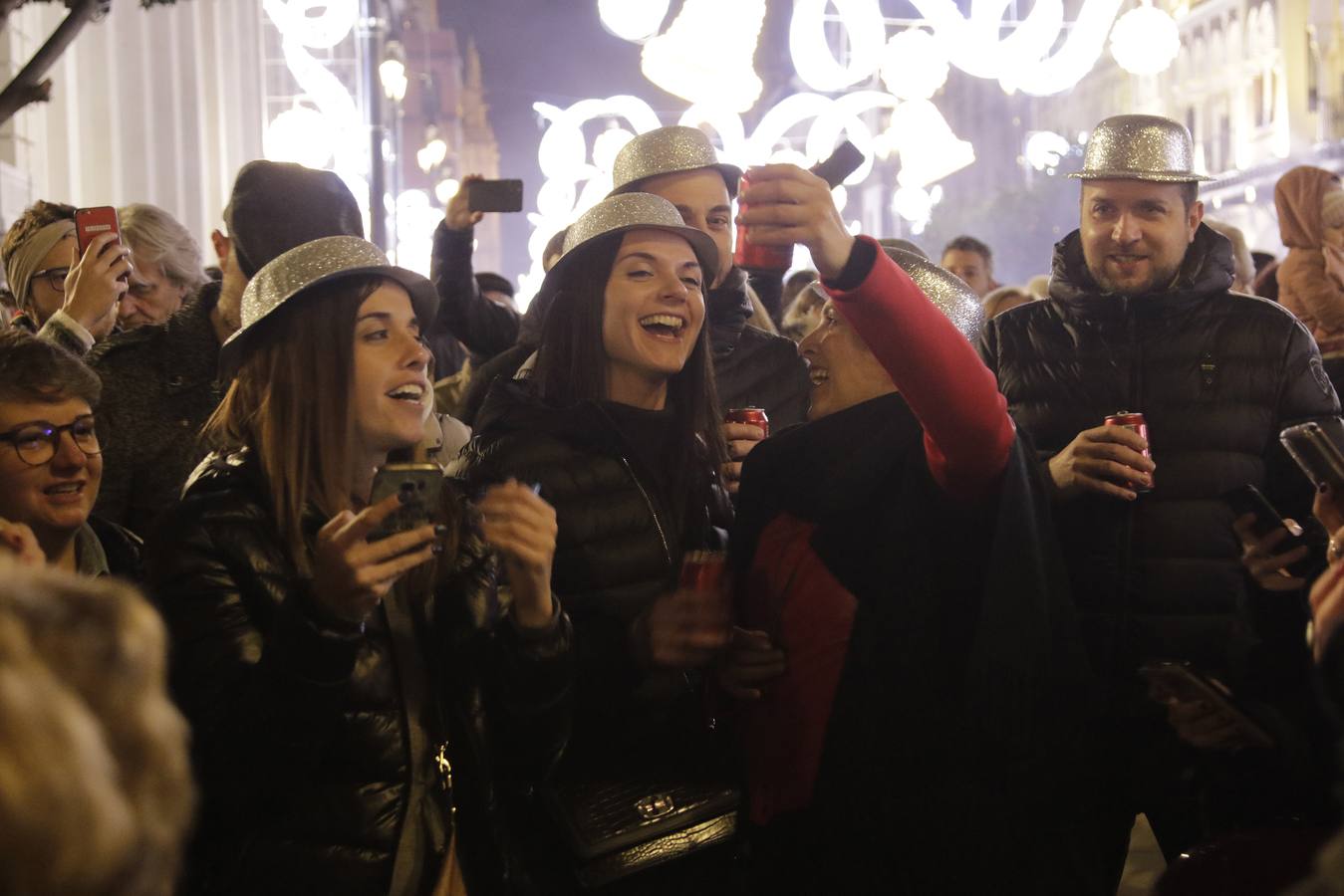 En imágenes, la celebración del Año Nuevo 2020 en la Plaza Nueva de Sevilla