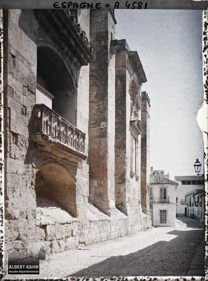 Galería: Imágenes a color de la Mezquita-Catedral de Córdoba y su entorno en 1914