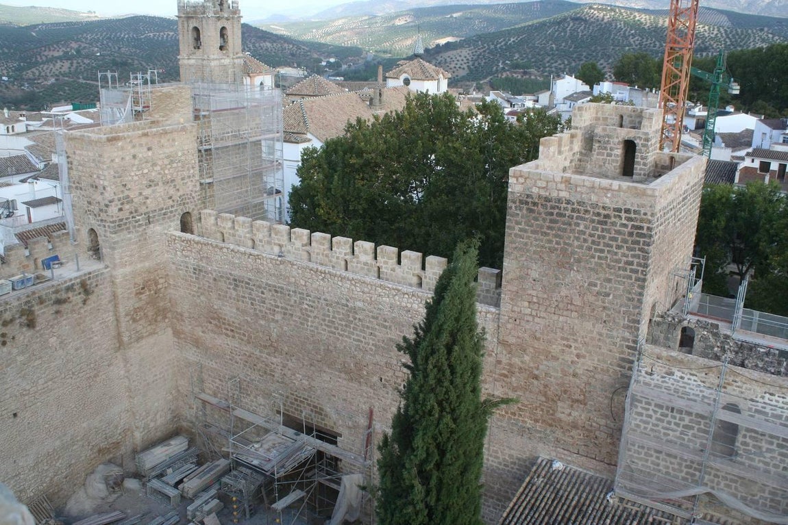 La restauración del Castillo de Priego de Córdoba, en imágenes