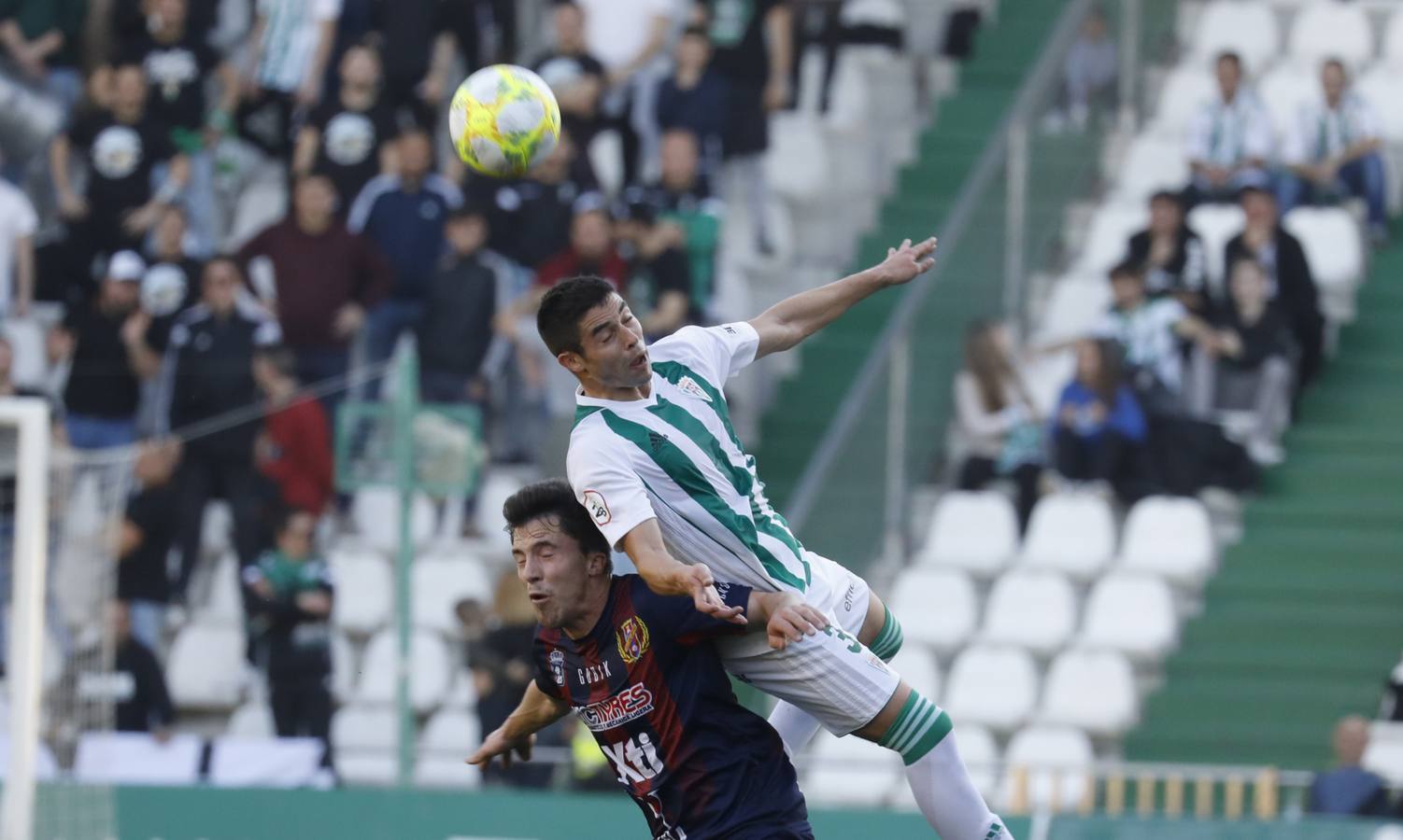Las mejores jugadas del Córdoba CF-Yeclano, en imágenes