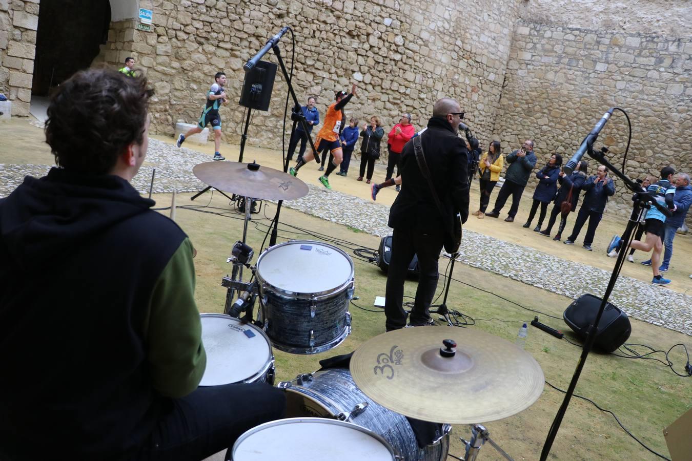 Fátima Ouhaddou y Javier Arcas ganan la Media Maratón de Lucena