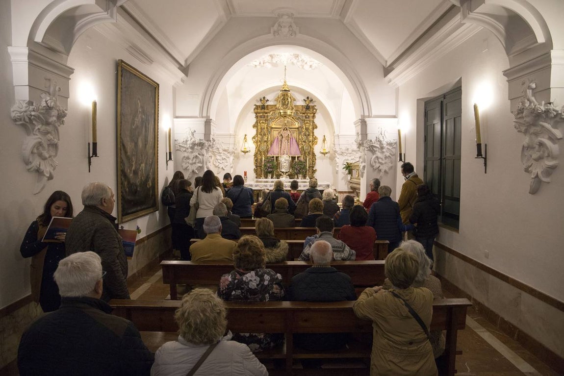 Cientos de personas rinden homenaje a Santa Ángela de la Cruz en Sevilla