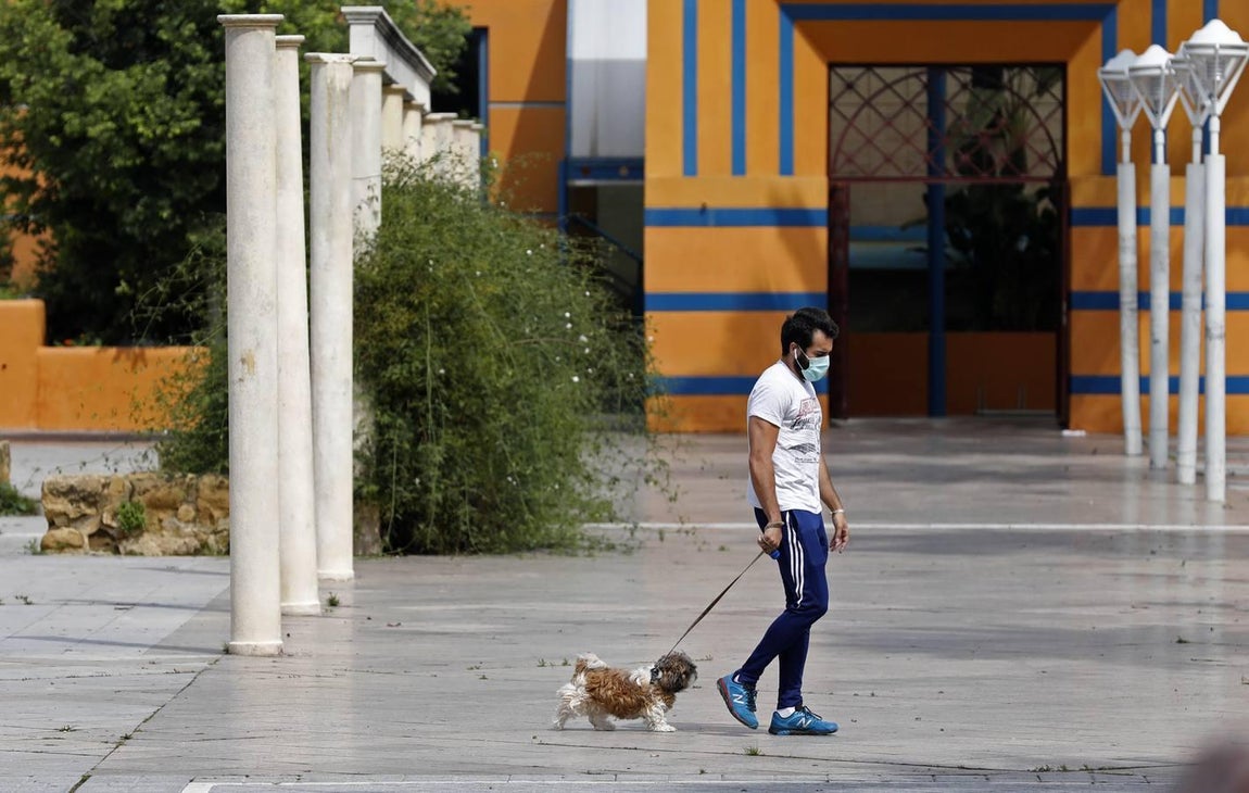 El barrio de Poniente de Córdoba durante el confinamiento, en imágenes