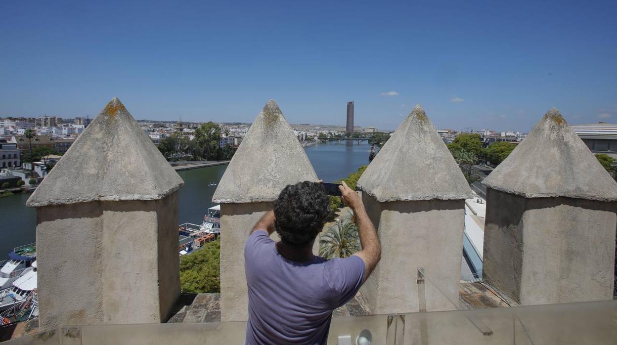 Desescalada en Sevilla: reabre la Torre del Oro
