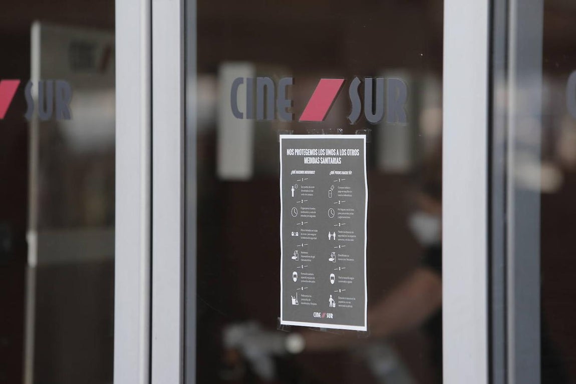 En imágenes, la reapertura de las salas de cine en Córdoba