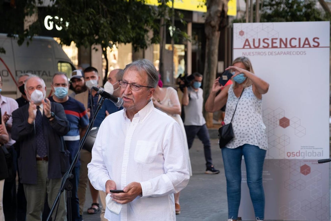 En imágenes, el acto de apoyo en Córdoba a la familia de Paco Molina