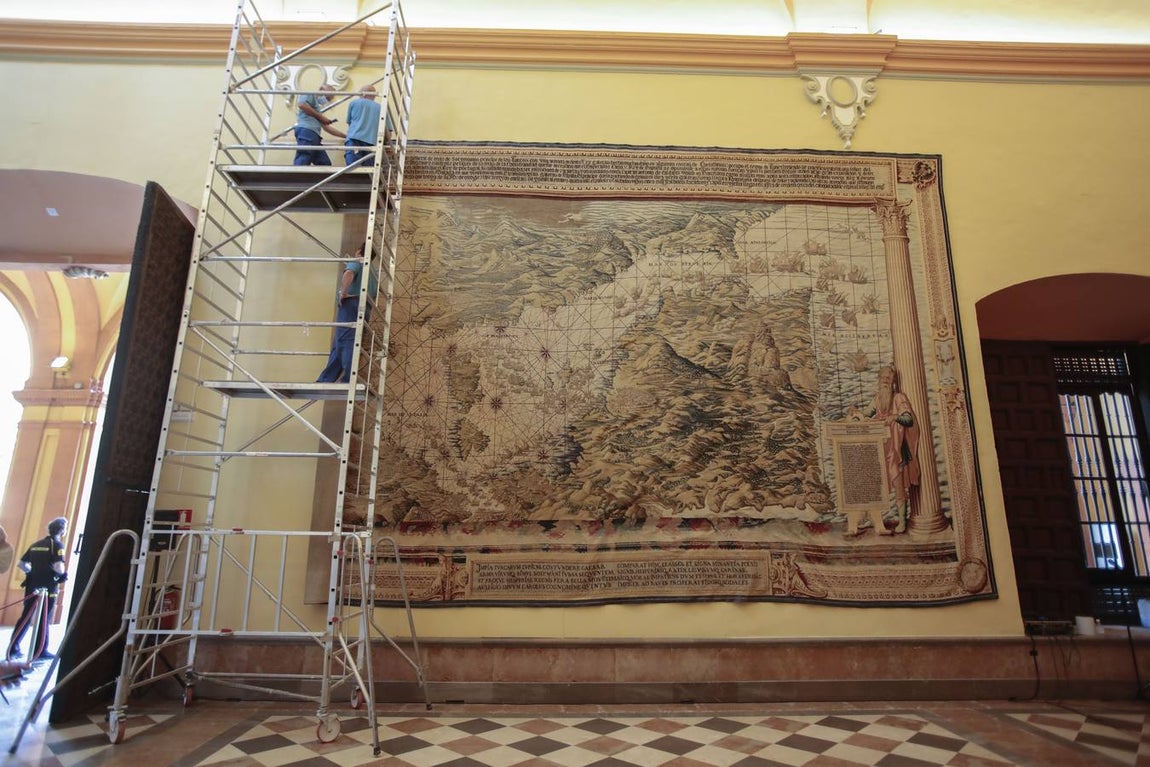Vuelve a poder visitarse el Salón de los Tapices del Real Alcázar de Sevilla