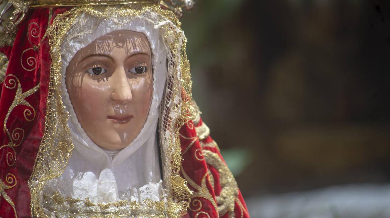 La patrona de Triana, en el día de su festividad