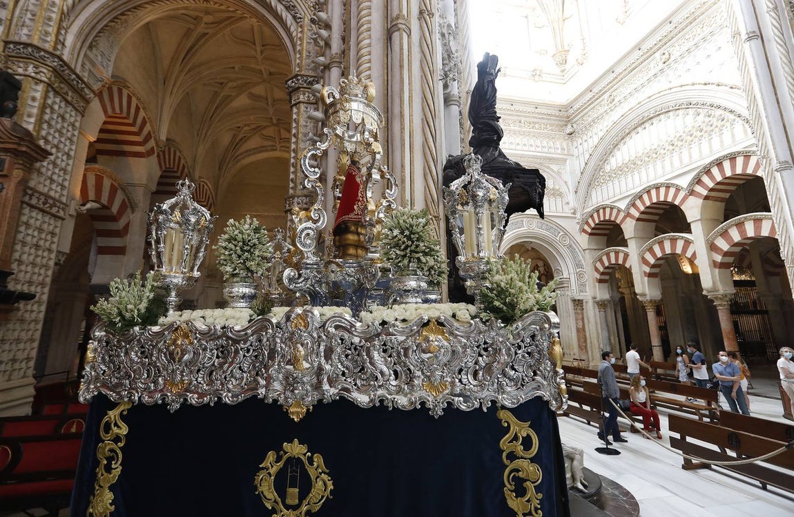 El nuevo de paso de la Virgen de la Fuensanta de Córdoba, en imágenes