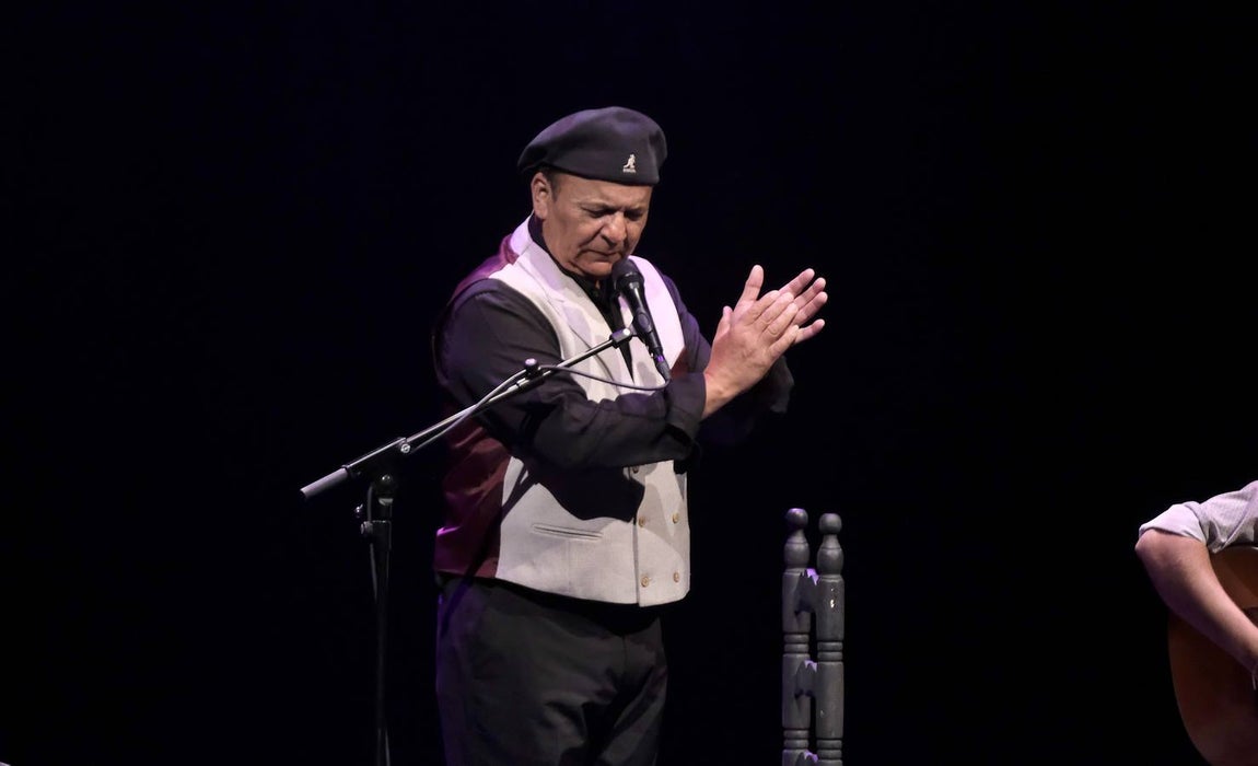 Bienal del Flamenco 2020: El Pele vuelve a demostrar cómo canta un maestro
