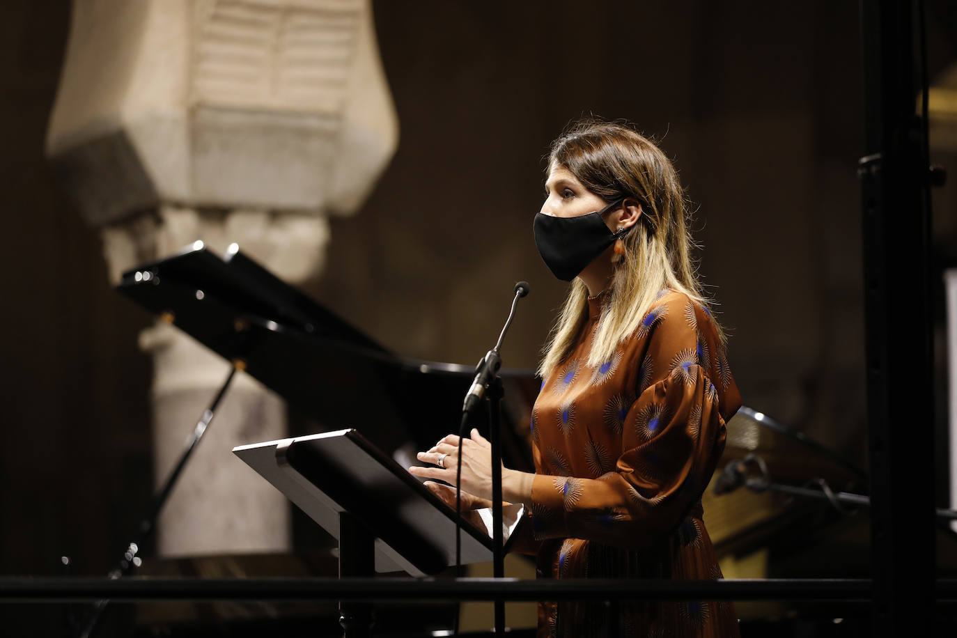 El concierto de Pasión Vega en la Mezquita-Catedral de Córdoba, en imágenes
