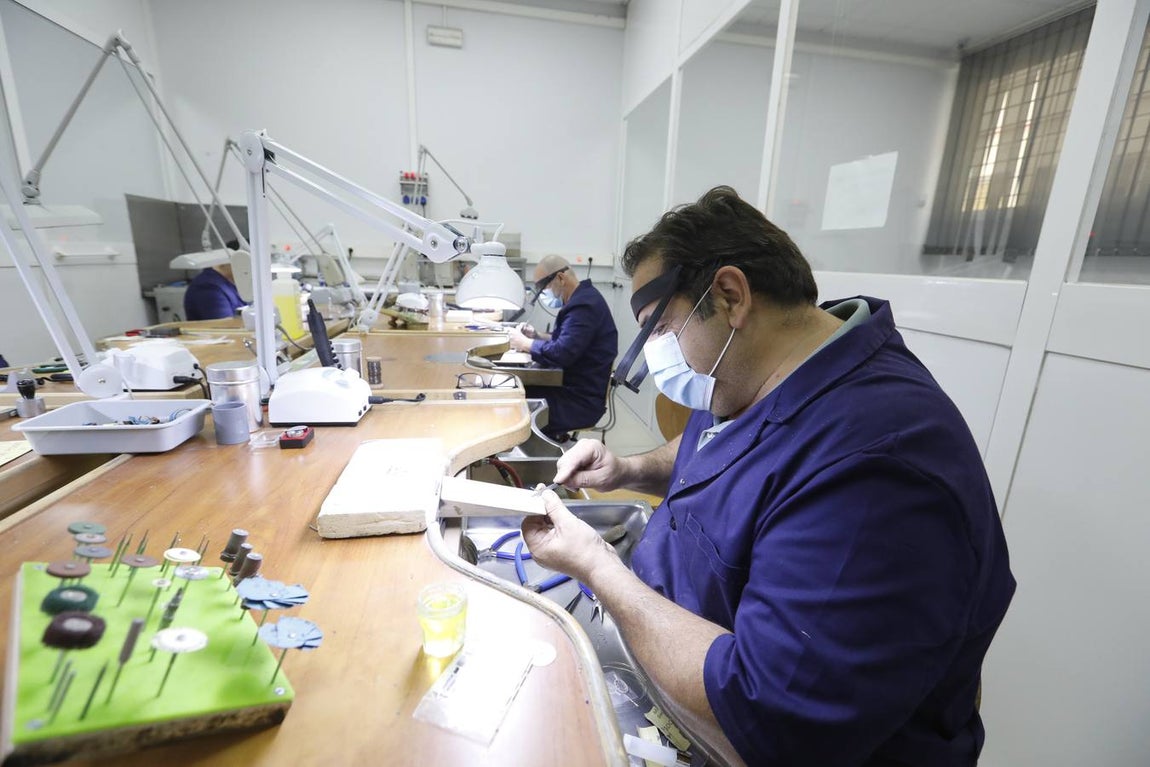 En imágenes, la inauguración en Córdoba de la empresa de joyería Facet