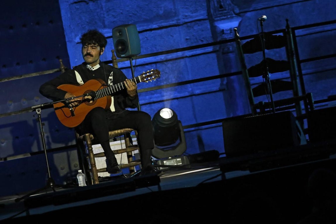Joselito Acedo nos lleva a Triana Distrito Flamenco en la Bienal de Sevilla