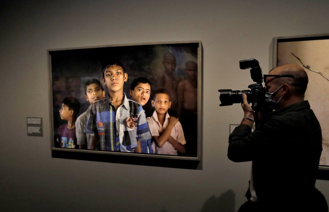 Inauguración de la exposición fotográfica «Tierra de sueños» en CaixaForum