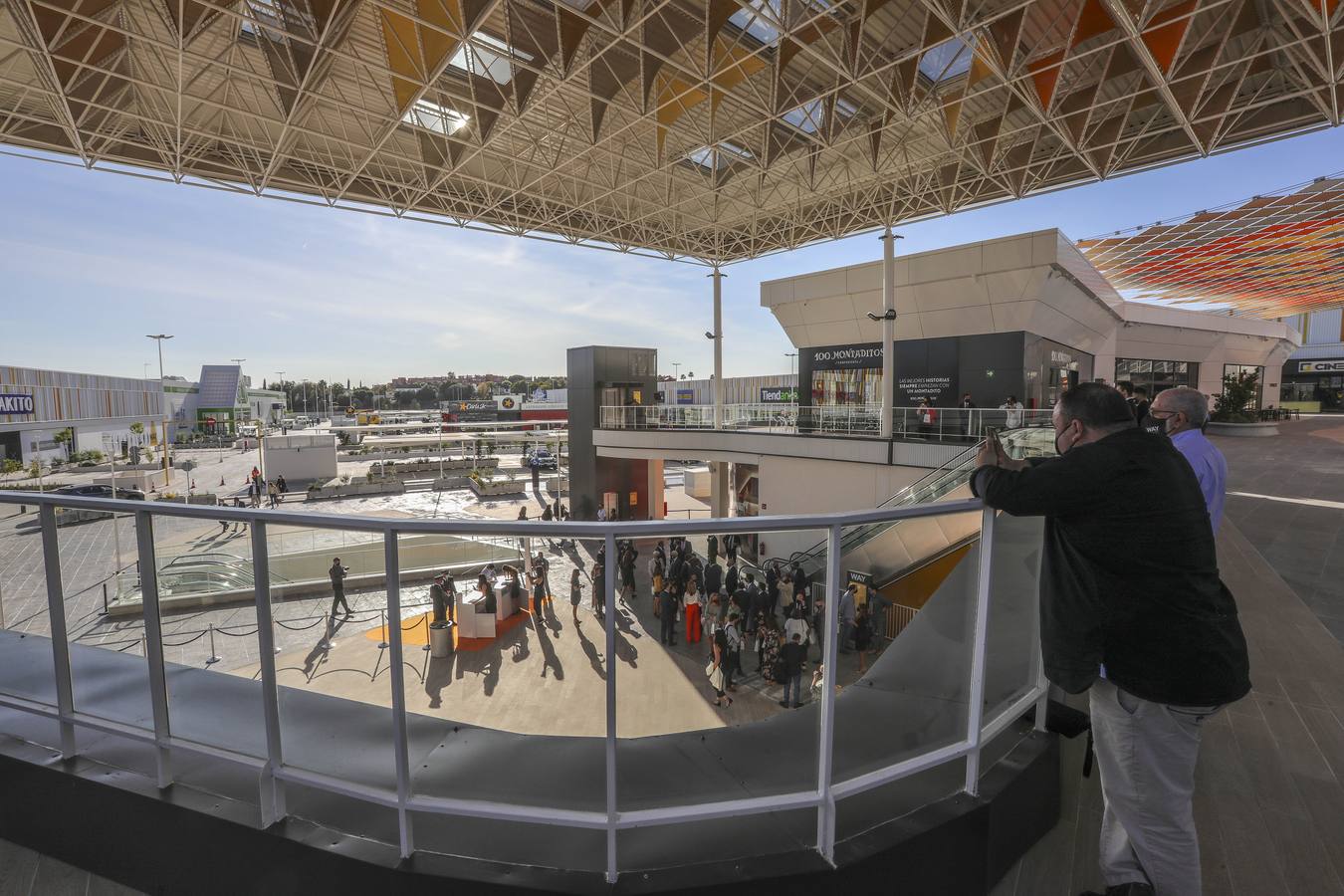 En imágenes, la inauguración del centro comercial Way Dos Hermanas