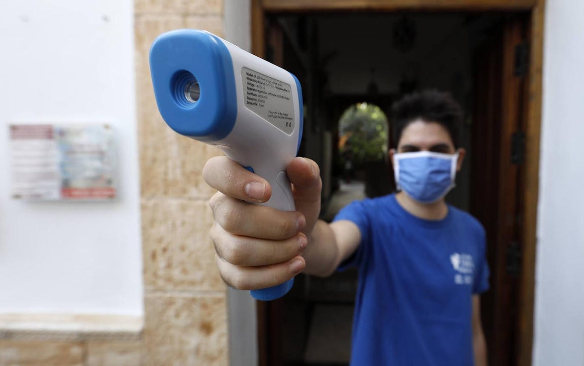 Patios Córdoba 2020 | La labor de los controladores y propietarios, en imágenes