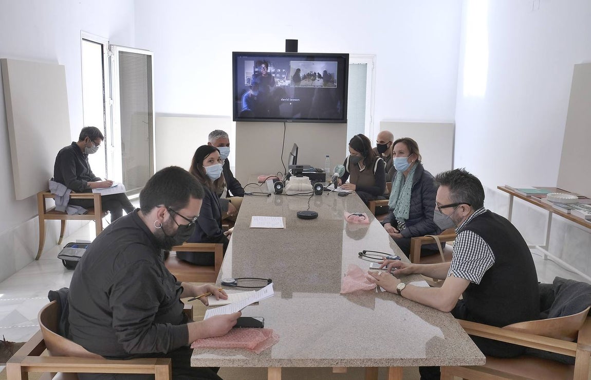 La exposición de John Akomfrah en el CAAC, en imágenes