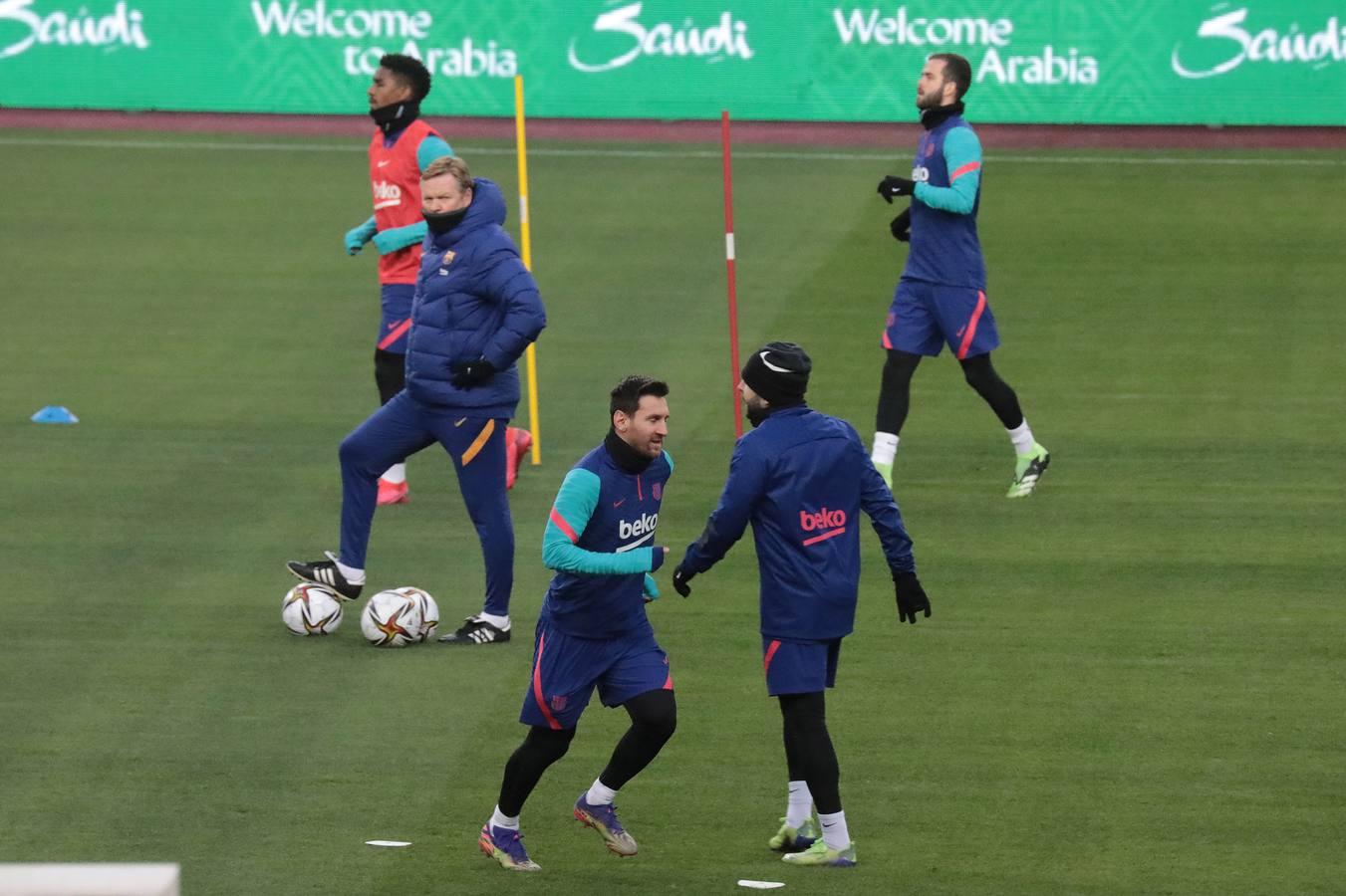 El Barcelona se prepara para la final de la Supercopa de España en Sevilla