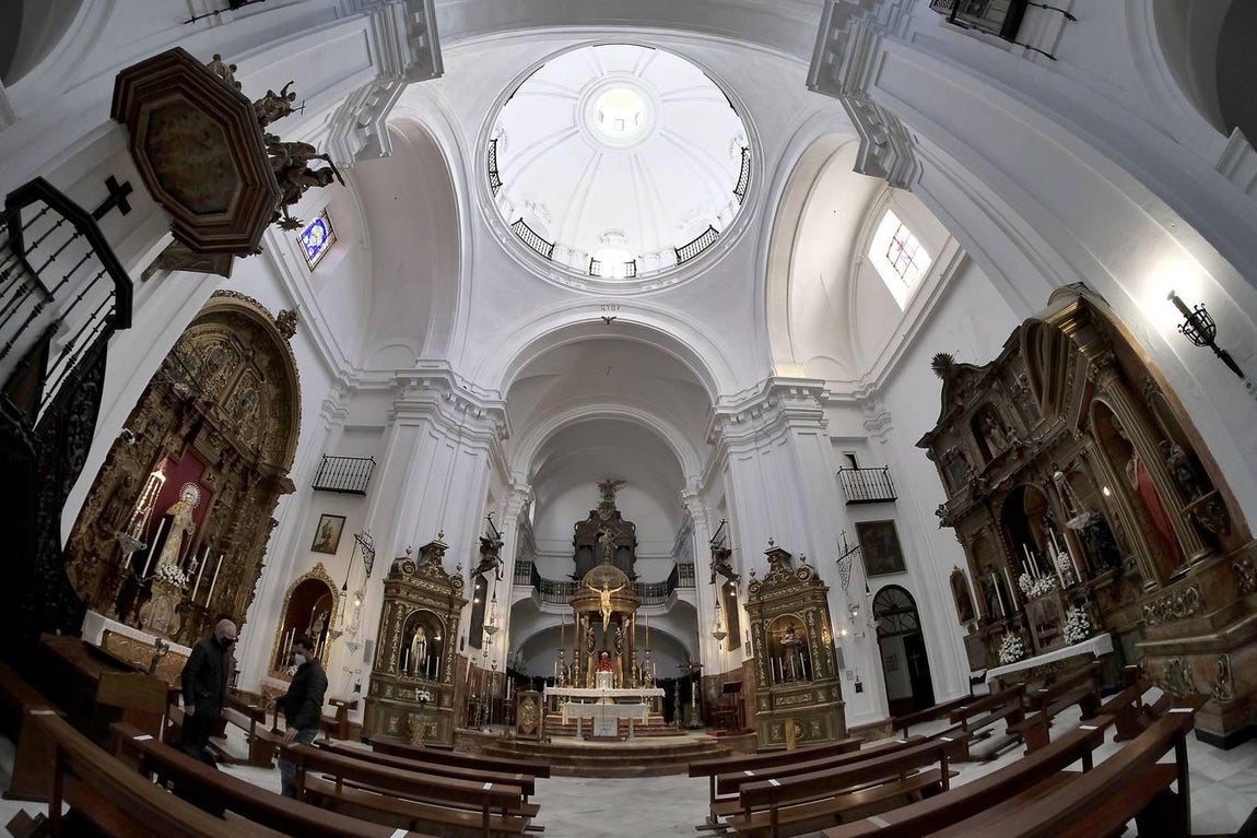Los tesoros ocultos de la parroquia de Santa Cruz en Sevilla