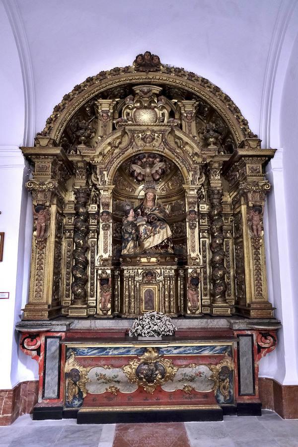 Los tesoros ocultos de la parroquia de Santa Cruz en Sevilla