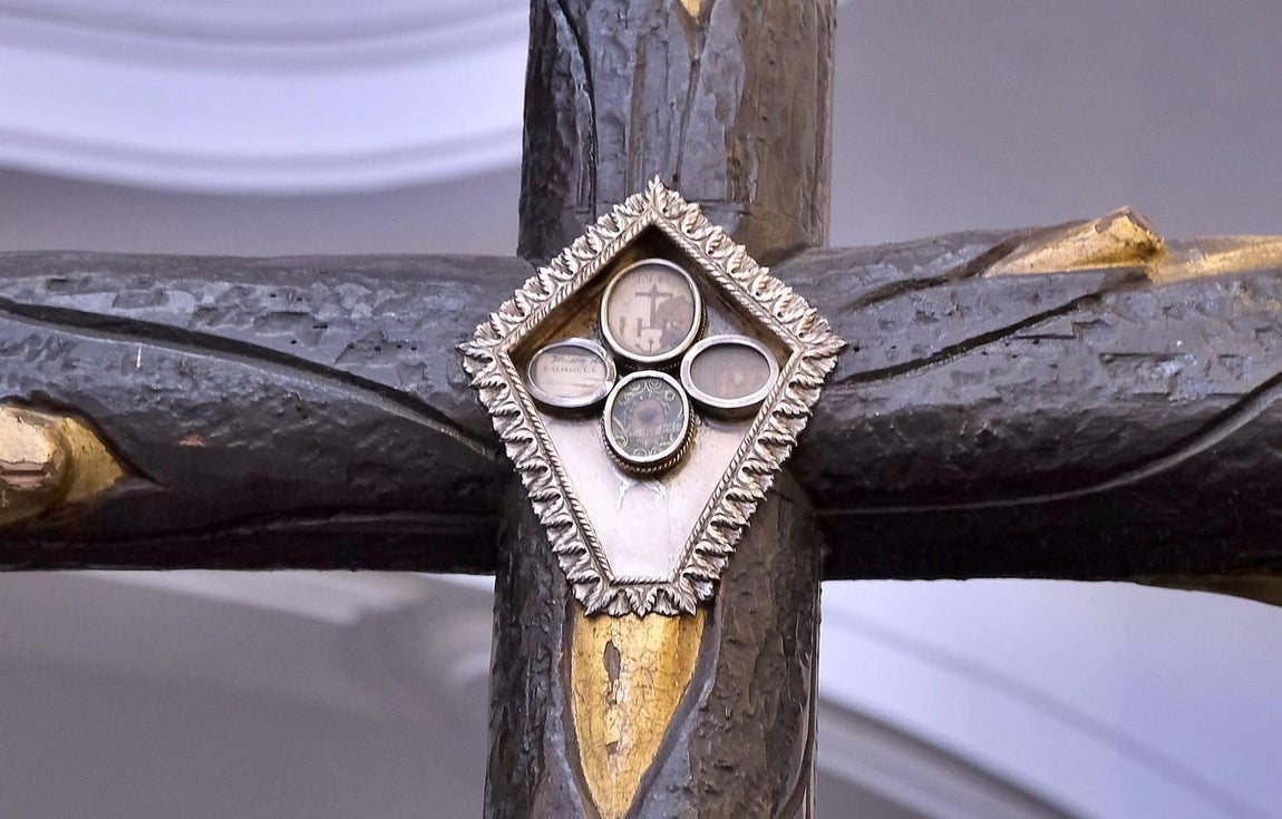 Los tesoros ocultos de la parroquia de Santa Cruz en Sevilla