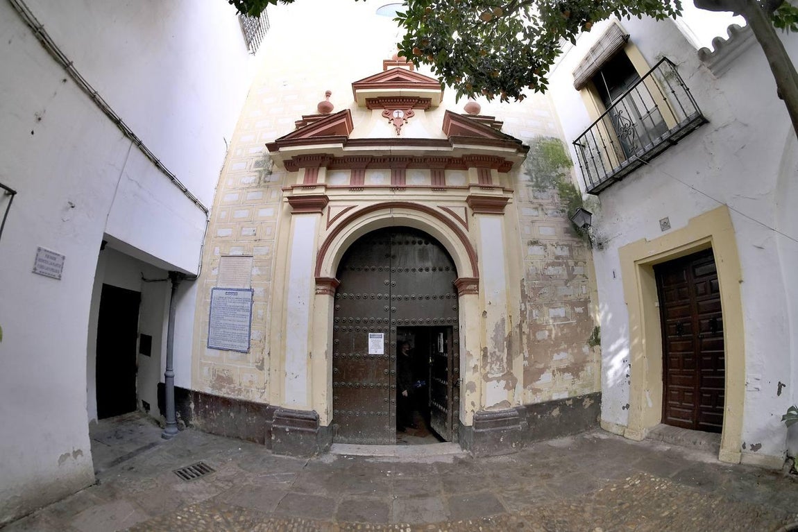 Los tesoros ocultos de la parroquia de Santa Cruz en Sevilla