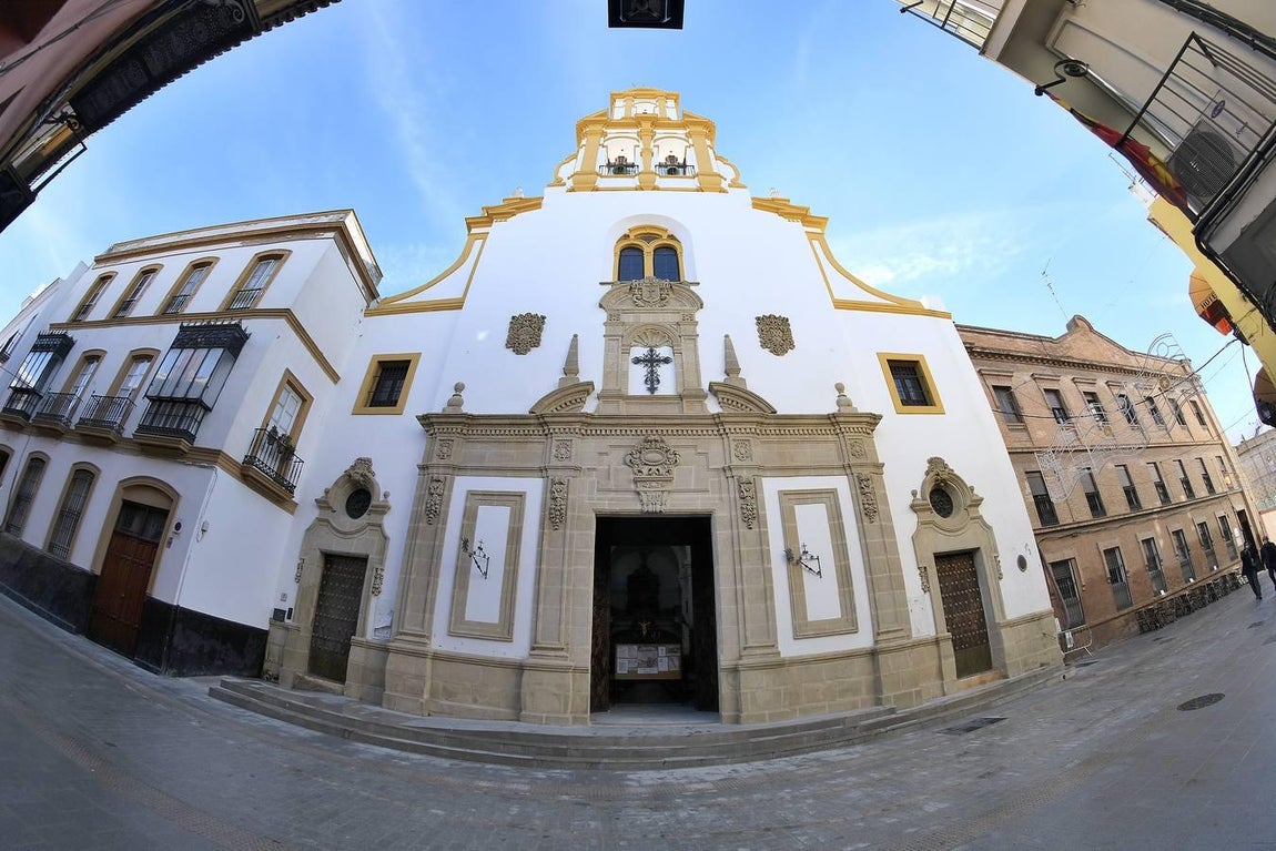 Los tesoros ocultos de la parroquia de Santa Cruz en Sevilla