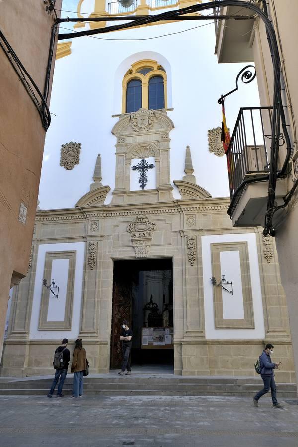Los tesoros ocultos de la parroquia de Santa Cruz en Sevilla