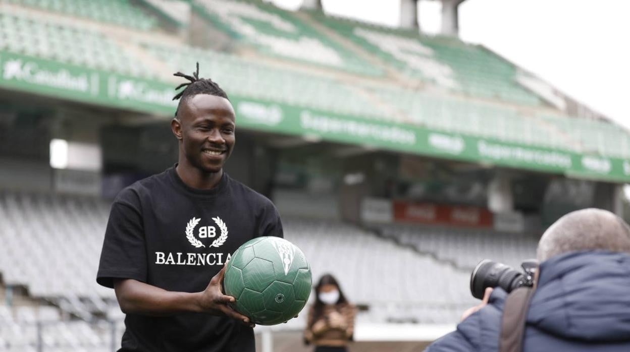 La presentación de Sidibé y Nahuel Arroyo en el Córdoba CF, en imágenes
