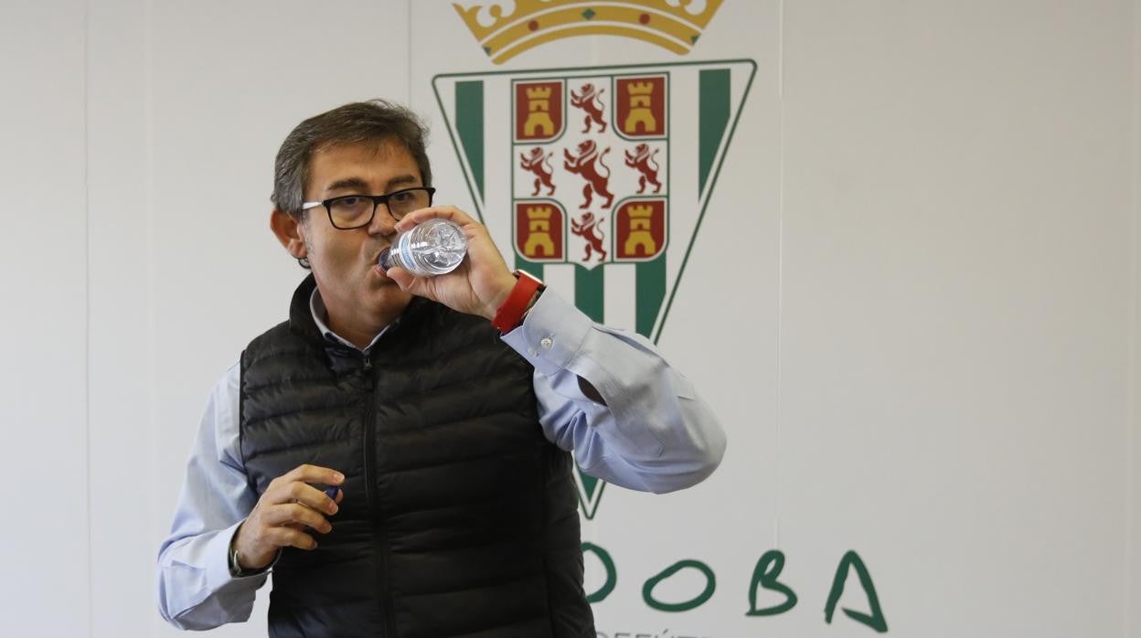 En imágenes, González Calvo explica el fracaso del Córdoba CF