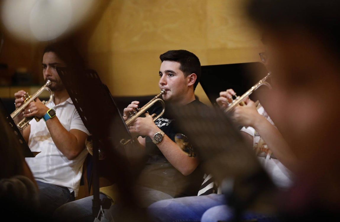 La clase magistral de la Orquesta de Córdoba en el conservatorio, en imágenes