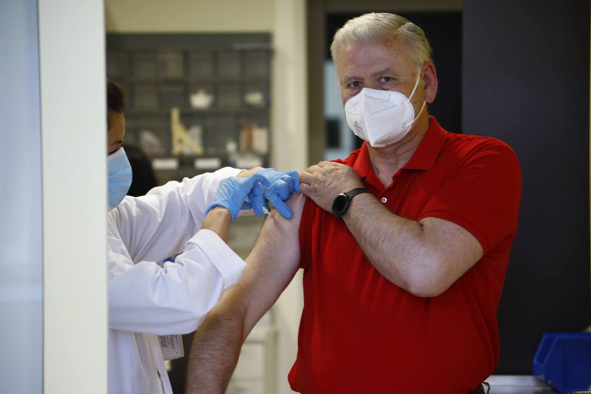 En imágenes, Córdoba suministra ya las primeras dosis de la vacuna Janssen