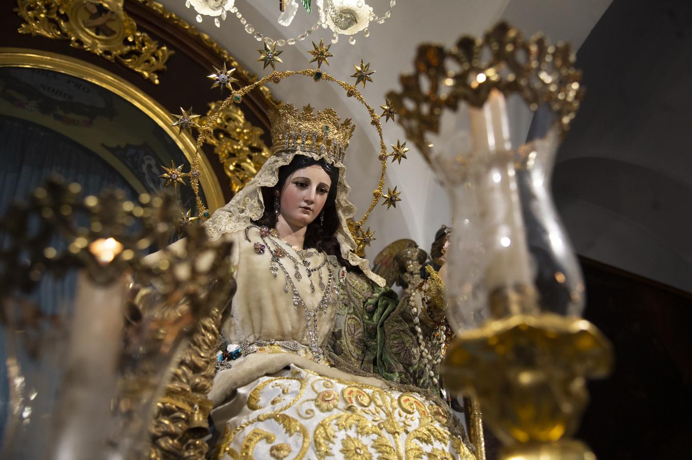 El histórico traslado de la Pastora de Capuchinos
