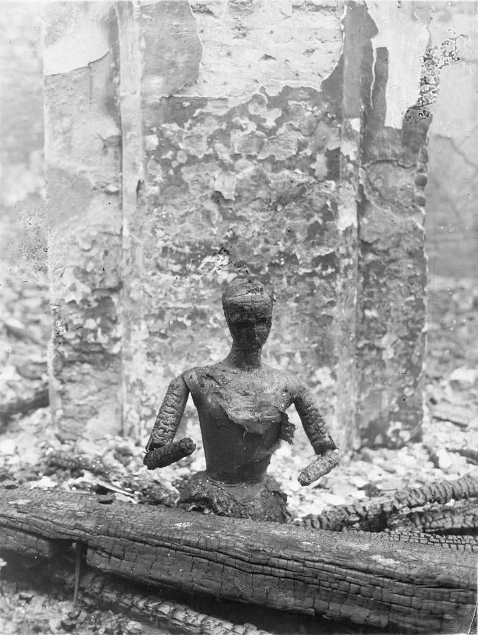 La Virgen de la Hiniesta, calcinada por los incendios provocados en 1932