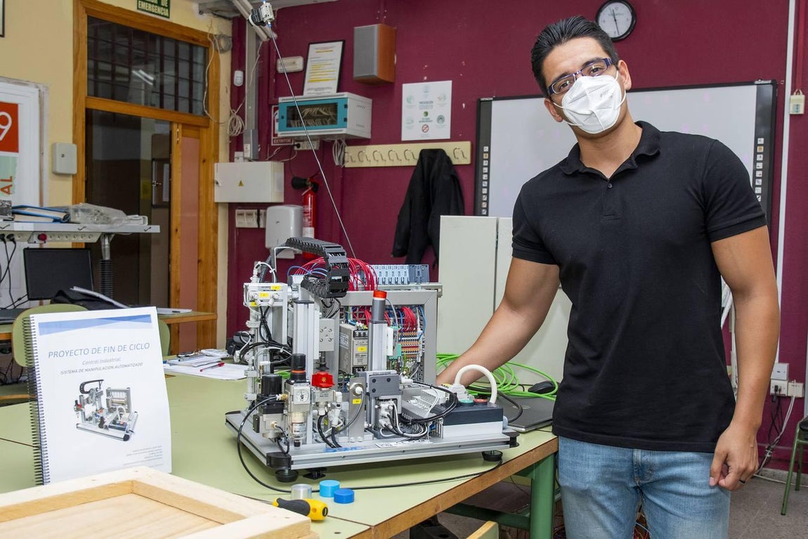 El centro de FP Antonio Brisquet de Camas: formación que compite de tú a tú con la universidad