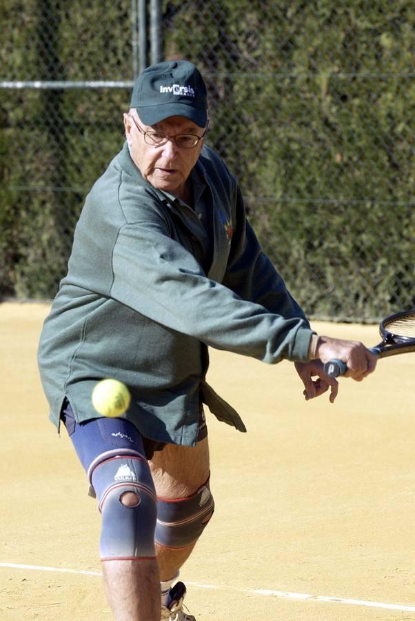 Manuel Clavero Arévalo, una vida en imágenes