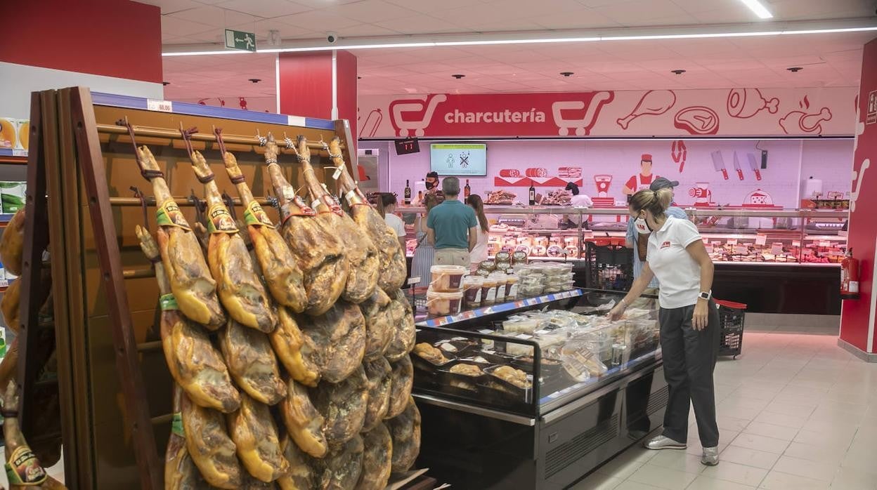 El nuevo supermercado de Cash Más Ahorro en Córdoba, en imágenes