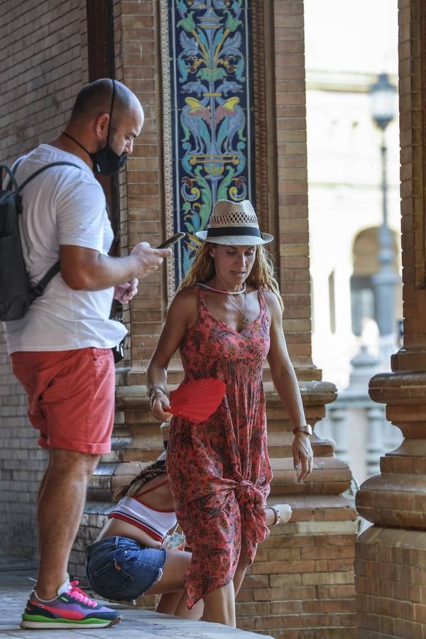 La ola de calor comienza a notarse por las calles de Sevilla