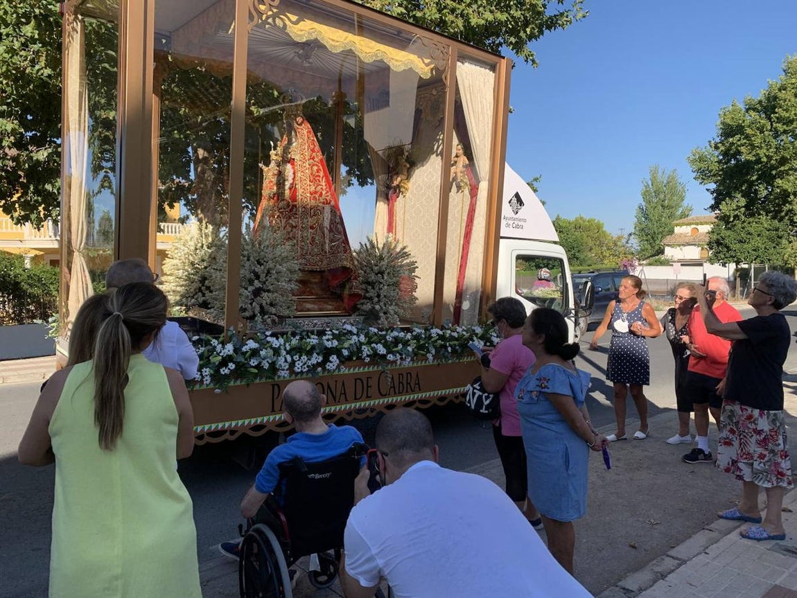 La &#039;Bajá&#039; de la Virgen de la Sierra en Cabra, en imágenes