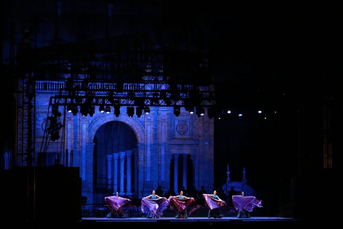 En imágenes, Josep Carreras y Sara Baras abren el Icónica fest en Sevilla