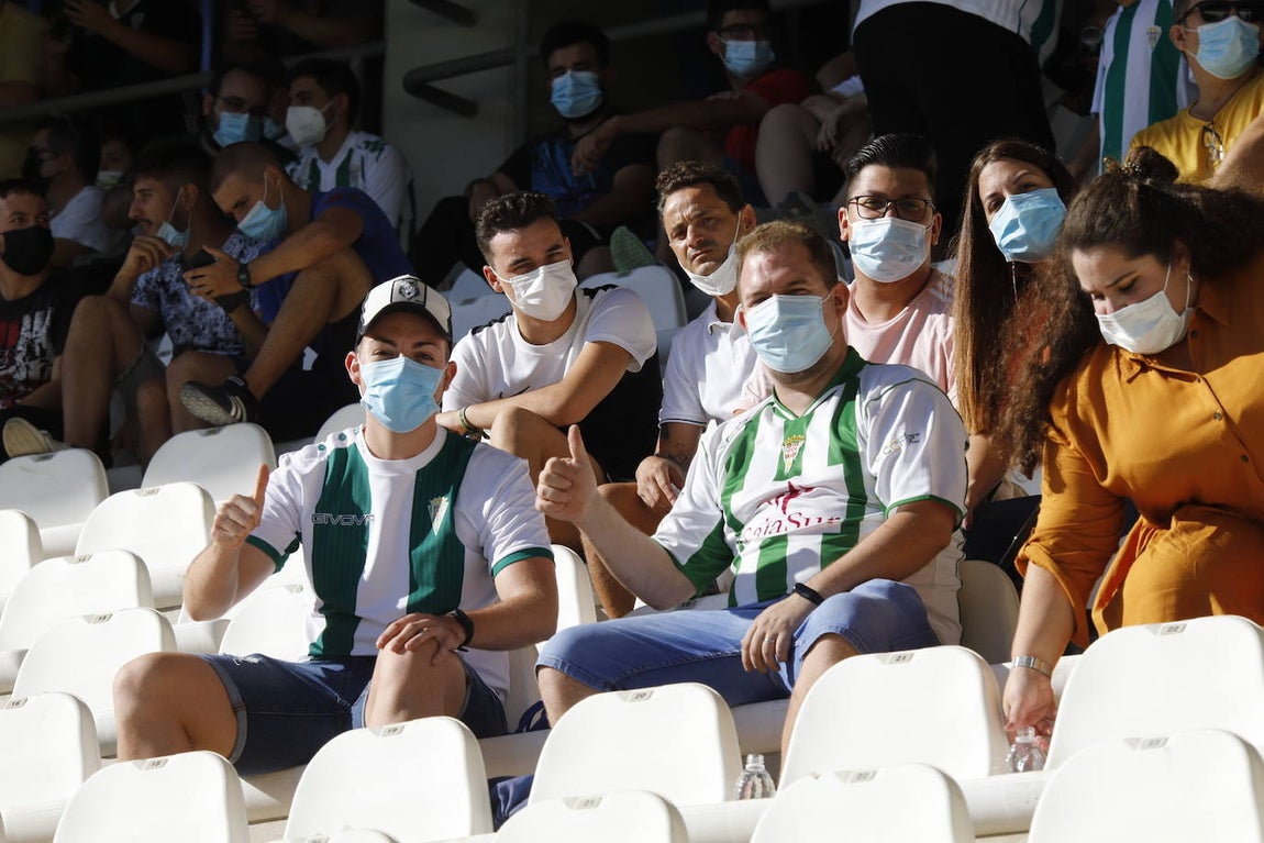 La alegría del Arcángel en la cuarta victoria del Córdoba CF ante el Don Benito