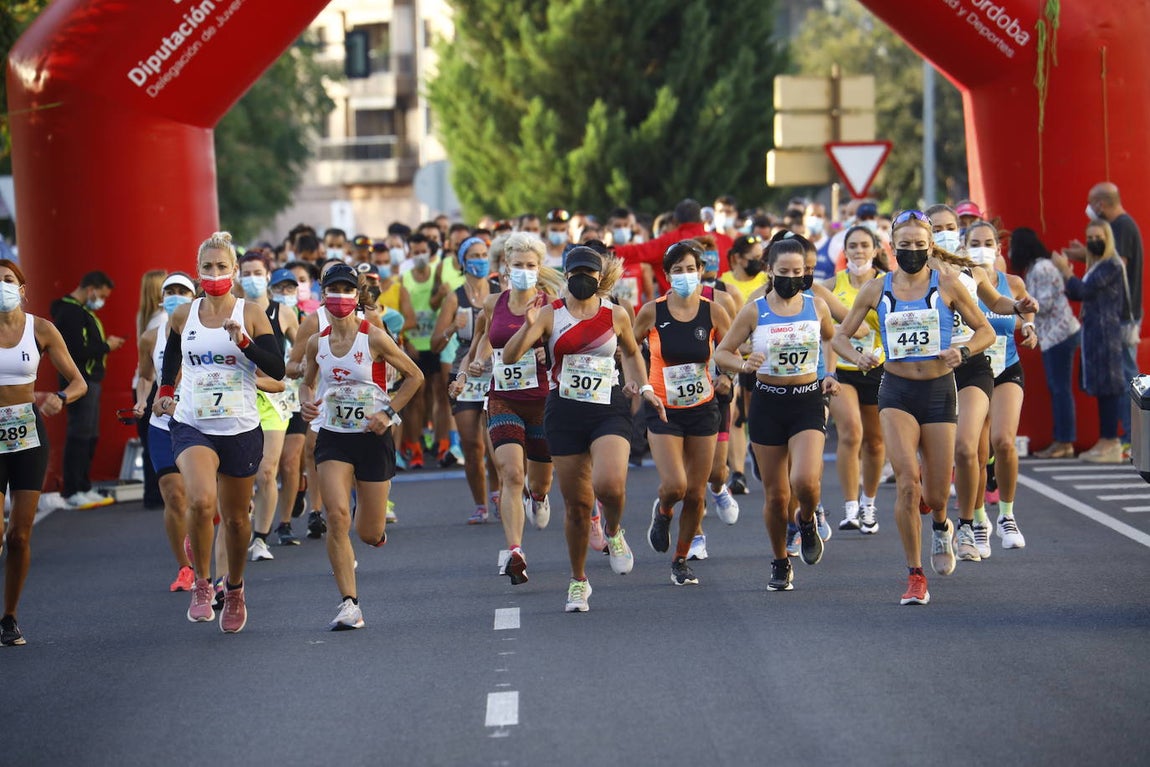 La media maratón Córdoba-Almodóvar, en imágenes