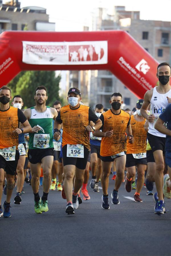 La media maratón Córdoba-Almodóvar, en imágenes