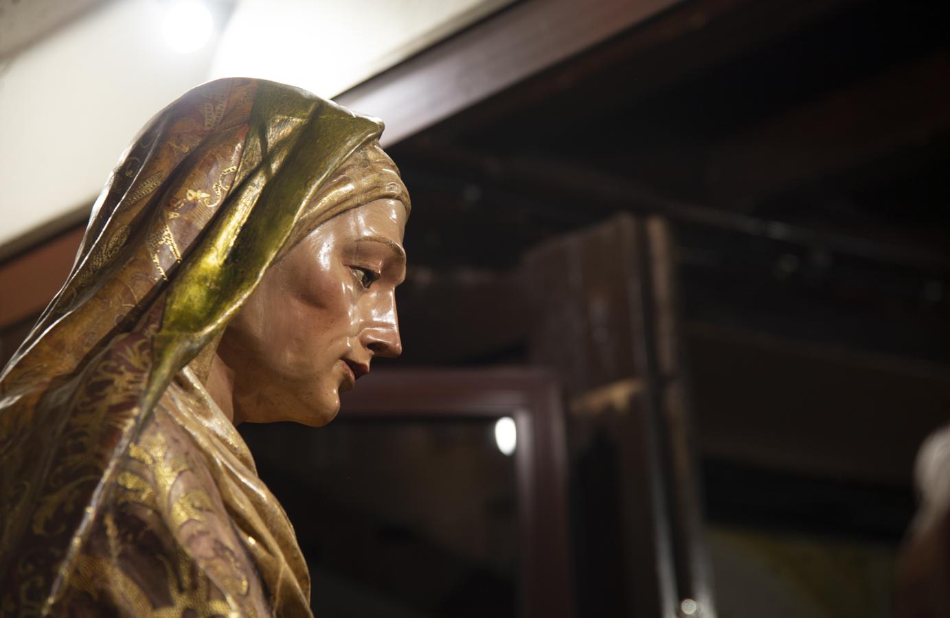 Imágenes de la restauración del misterio de la Sagrada Familia de la hermandad de la O