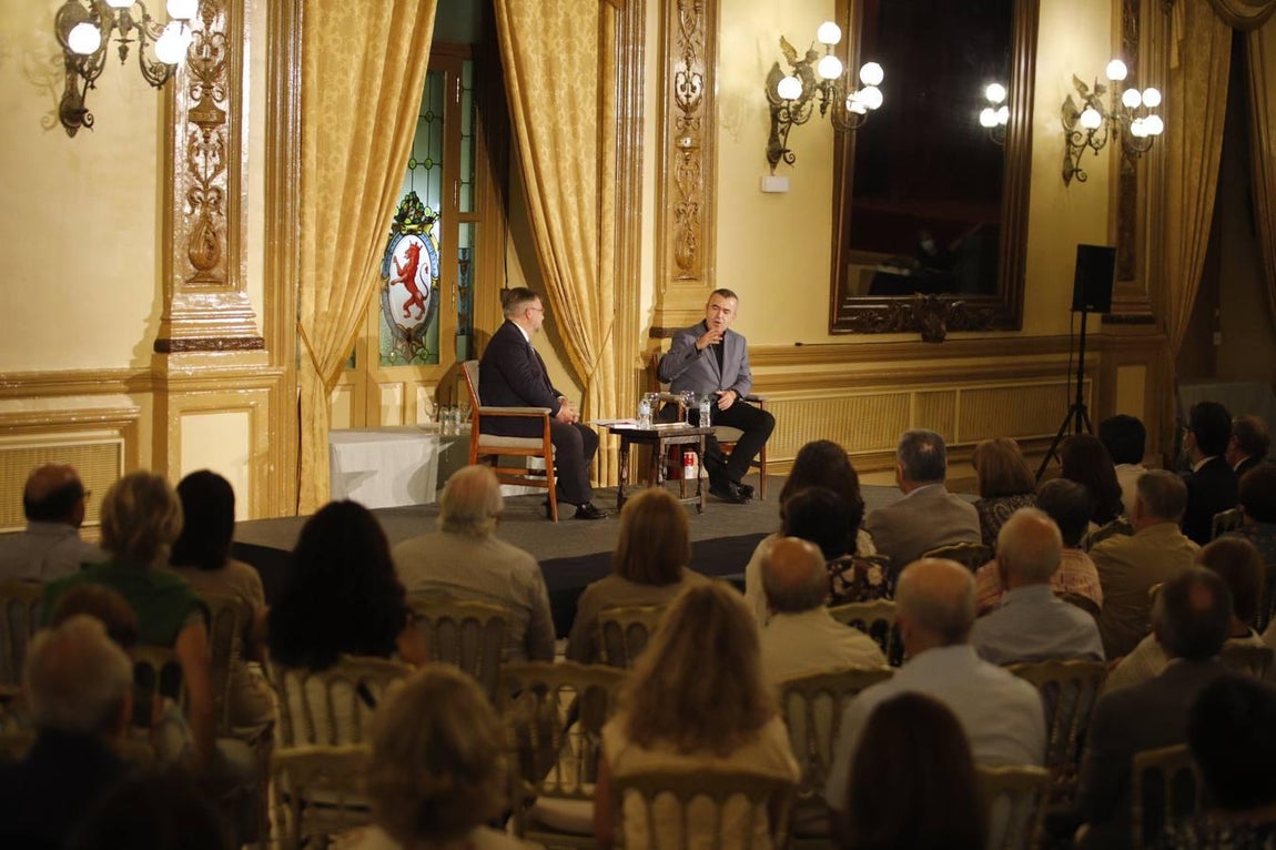 Lorenzo Silva en el Foro de Cultura de ABC Córdoba, en imágenes