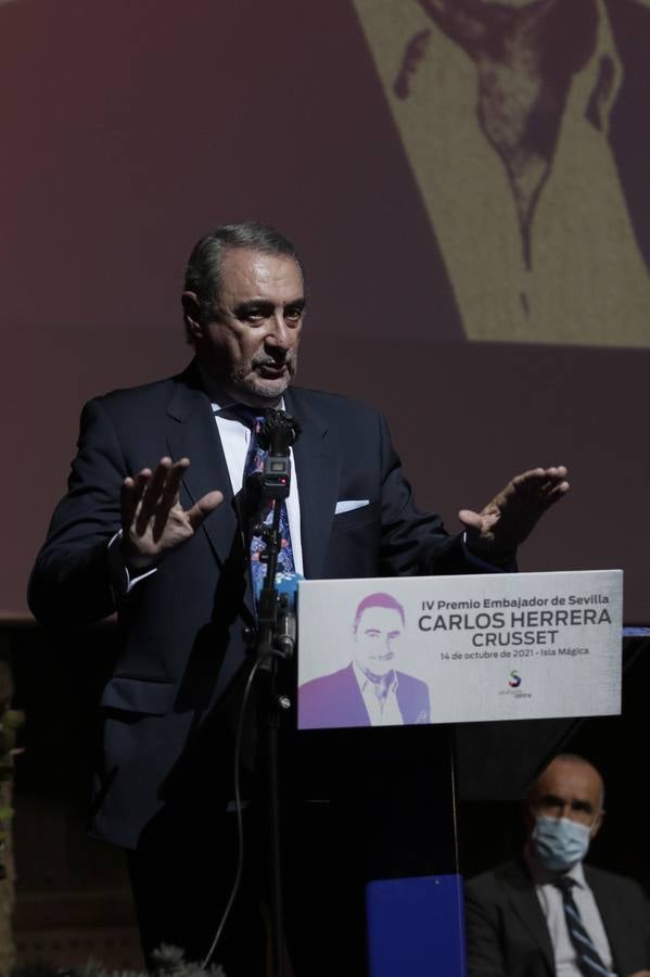 Carlos Herrera recibe el Premio Embajador de Sevilla 2021