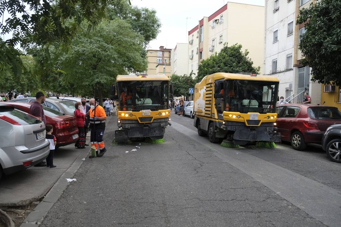 Salida del Gran Poder: Impresionante llegada del Señor a Tres Barrios, la espera termina